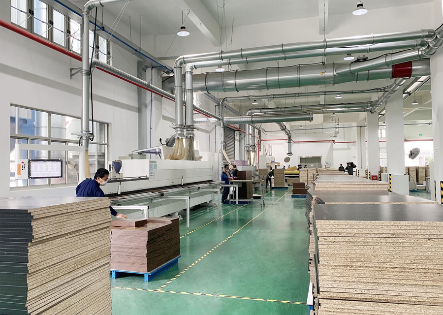 優尼科斯居家辦公用品需求量增大，訂單暴增